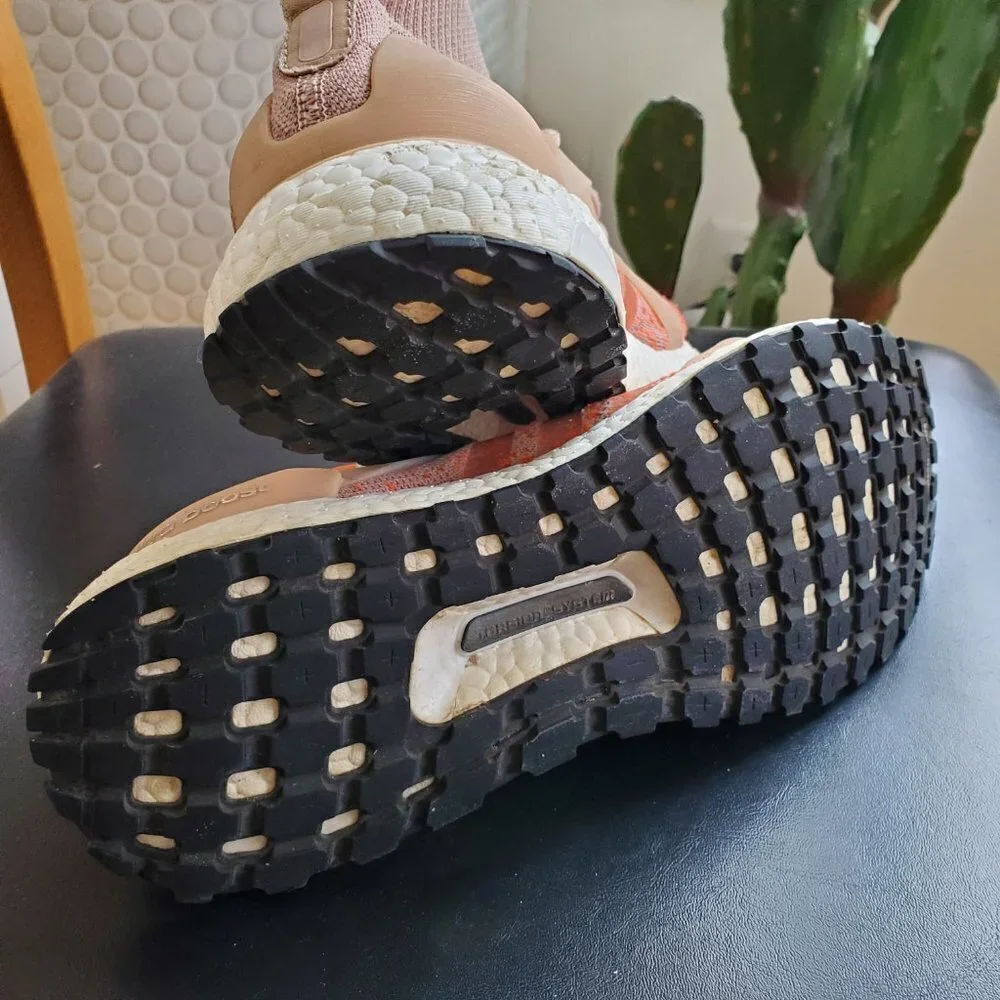 Adidas Ultraboost x All Terrain mid orange/peach Knit Running Shoes 9.5/42‎